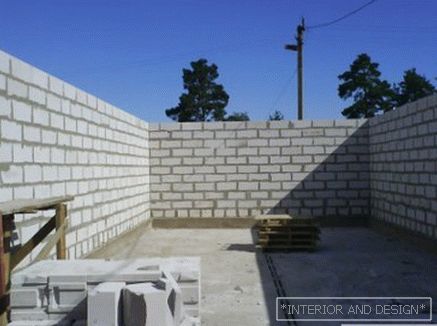 Construction de blocs de mousse